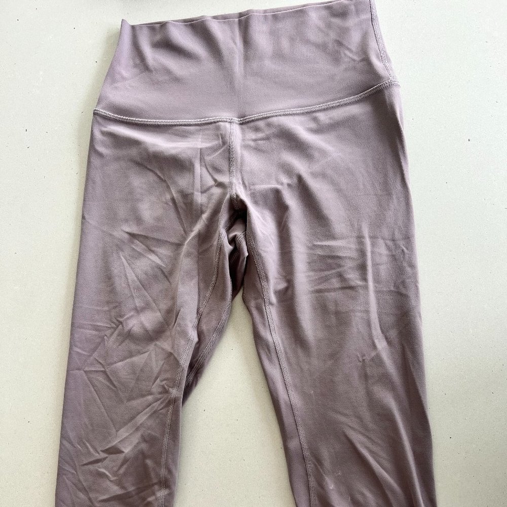 Lululemon Align Pant 21" (Lavender) (Size 6)